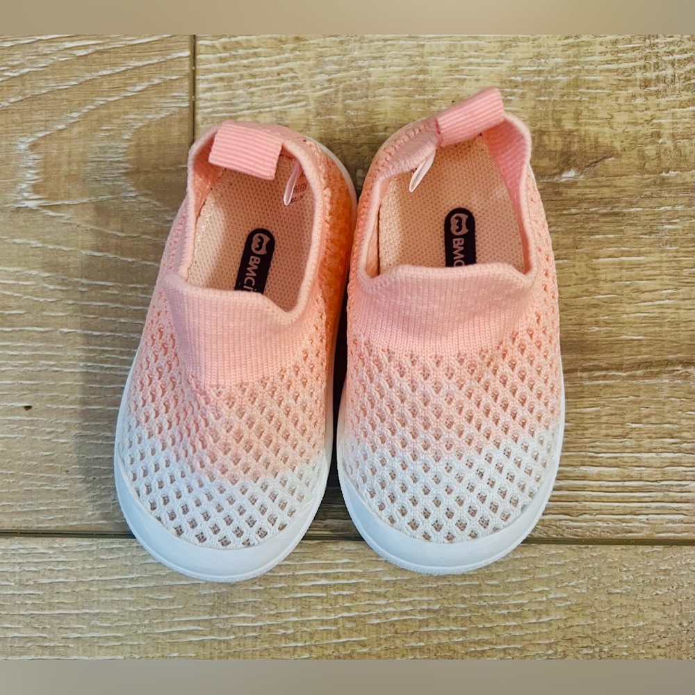 🔥3/$18🔥 NWOT Toddler shoes size 4 Girl Pink Slip-On Shoes